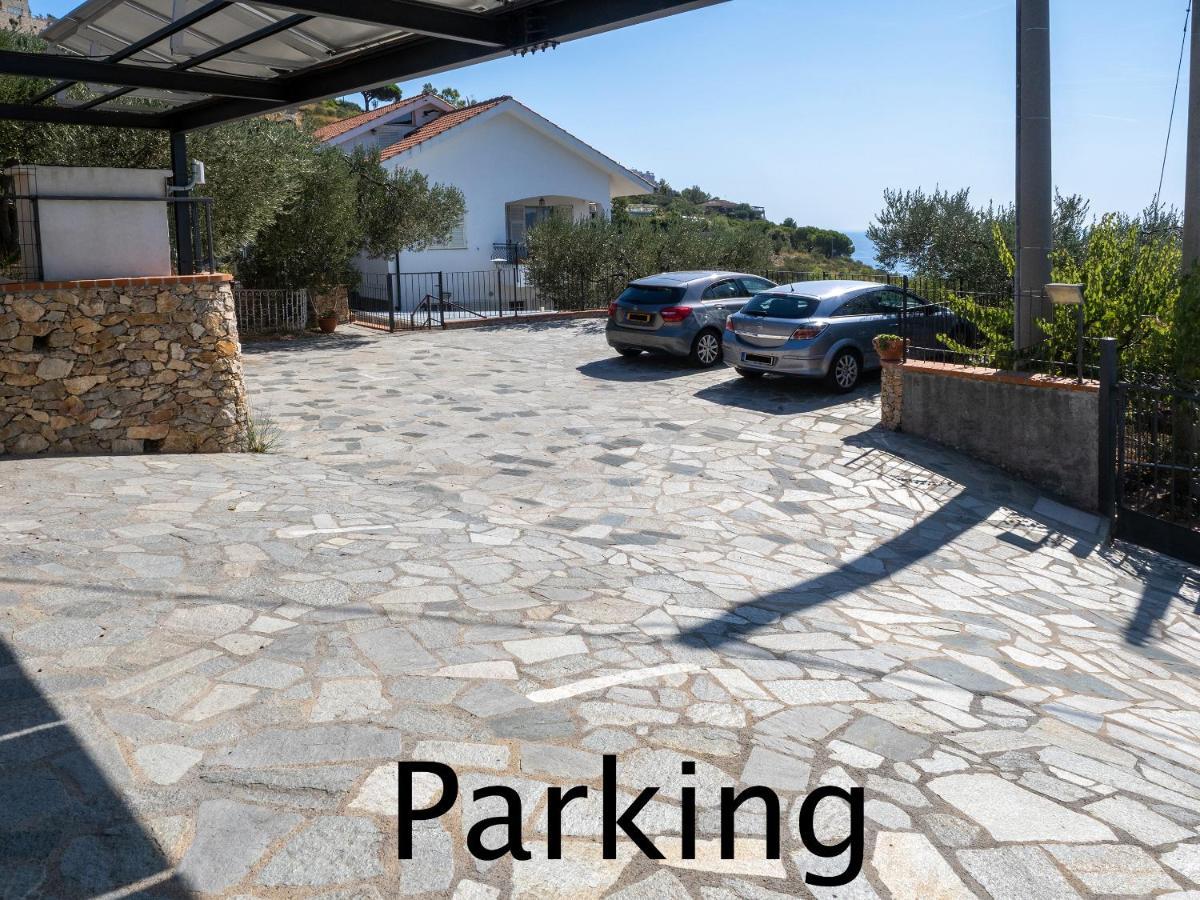 Tra Gli Ulivi Bed & Breakfast Pietra Ligure Exterior photo